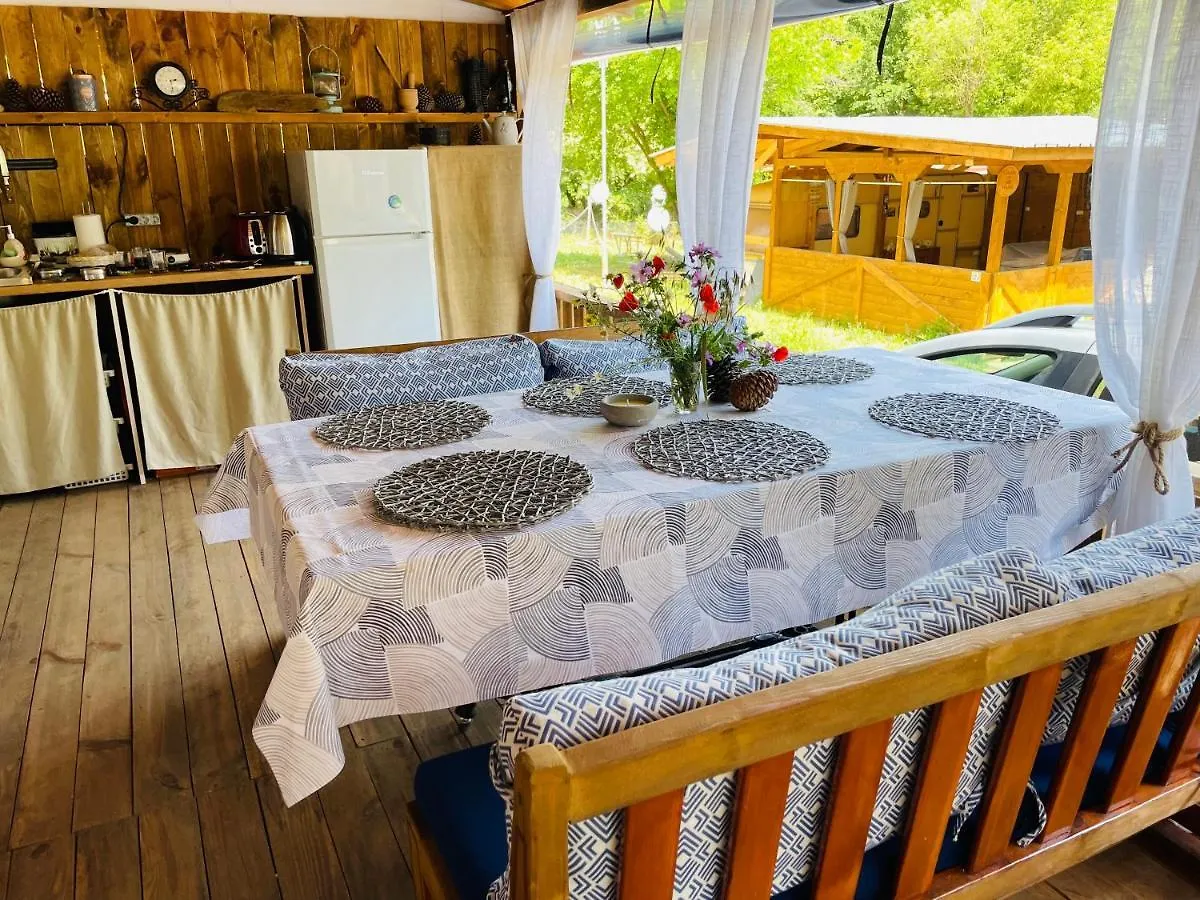 Караваната На Стела Hotel Sozopol Parque de Campismo